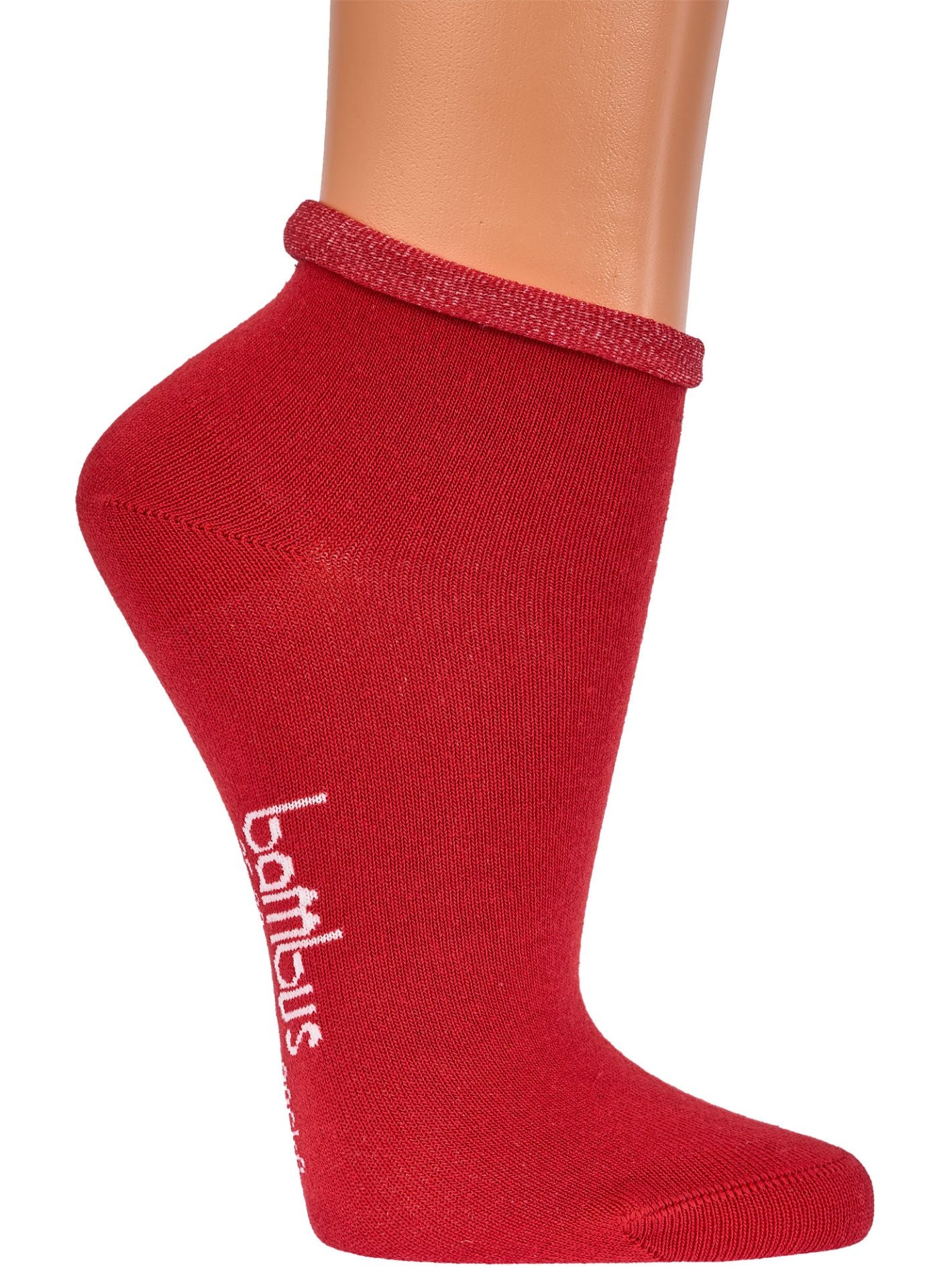 Auf dem Bild siehst du rote Bambus Viskose Socken mit Rollrand. Bambus Schriftzug unter der Sohle.