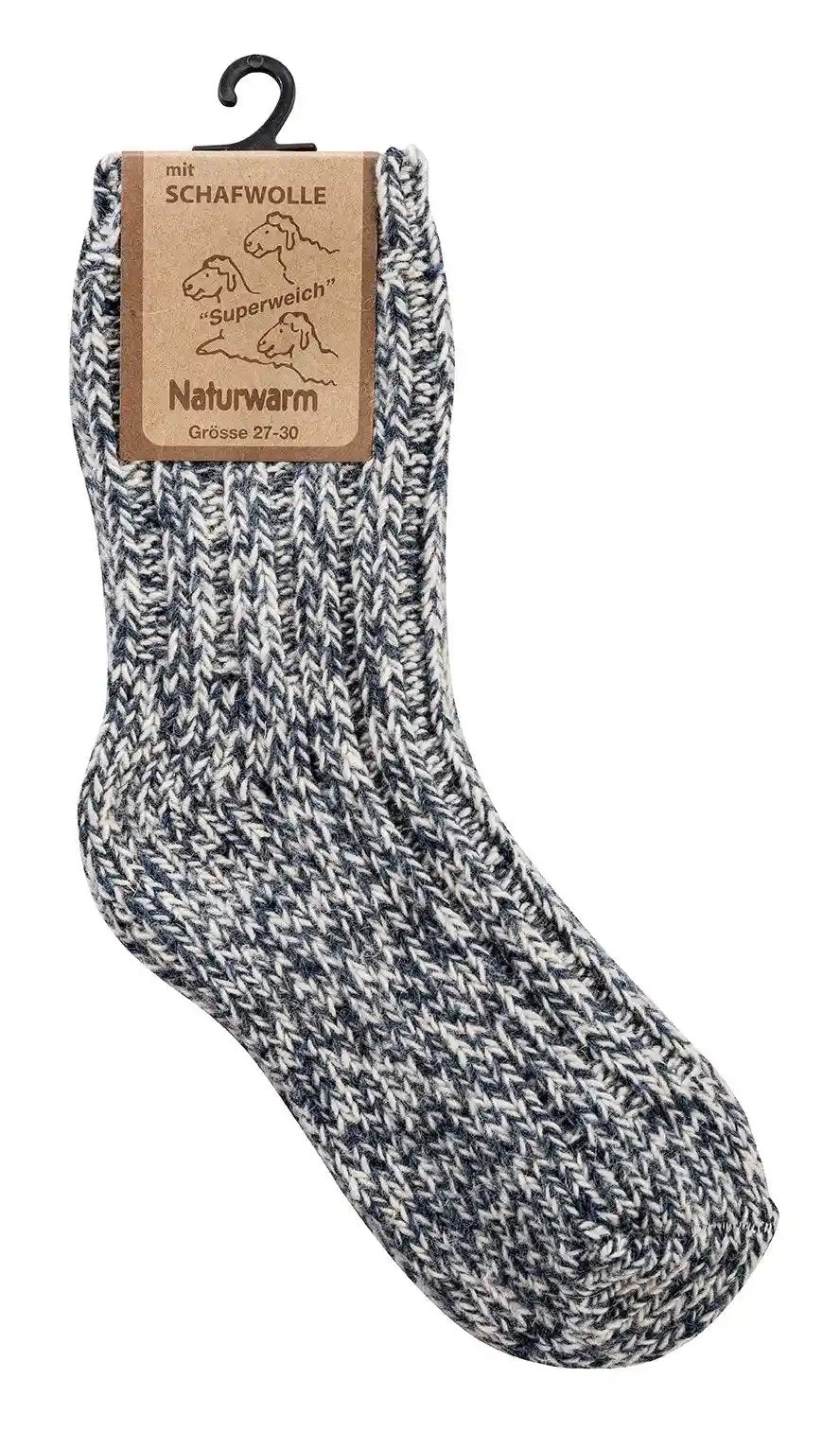 Grau-weiß melierte Wollsocke mit Naturwarm Etikett, gestrickt im klassischen Norwegermuster, mit Schafwolle für optimale Wärme