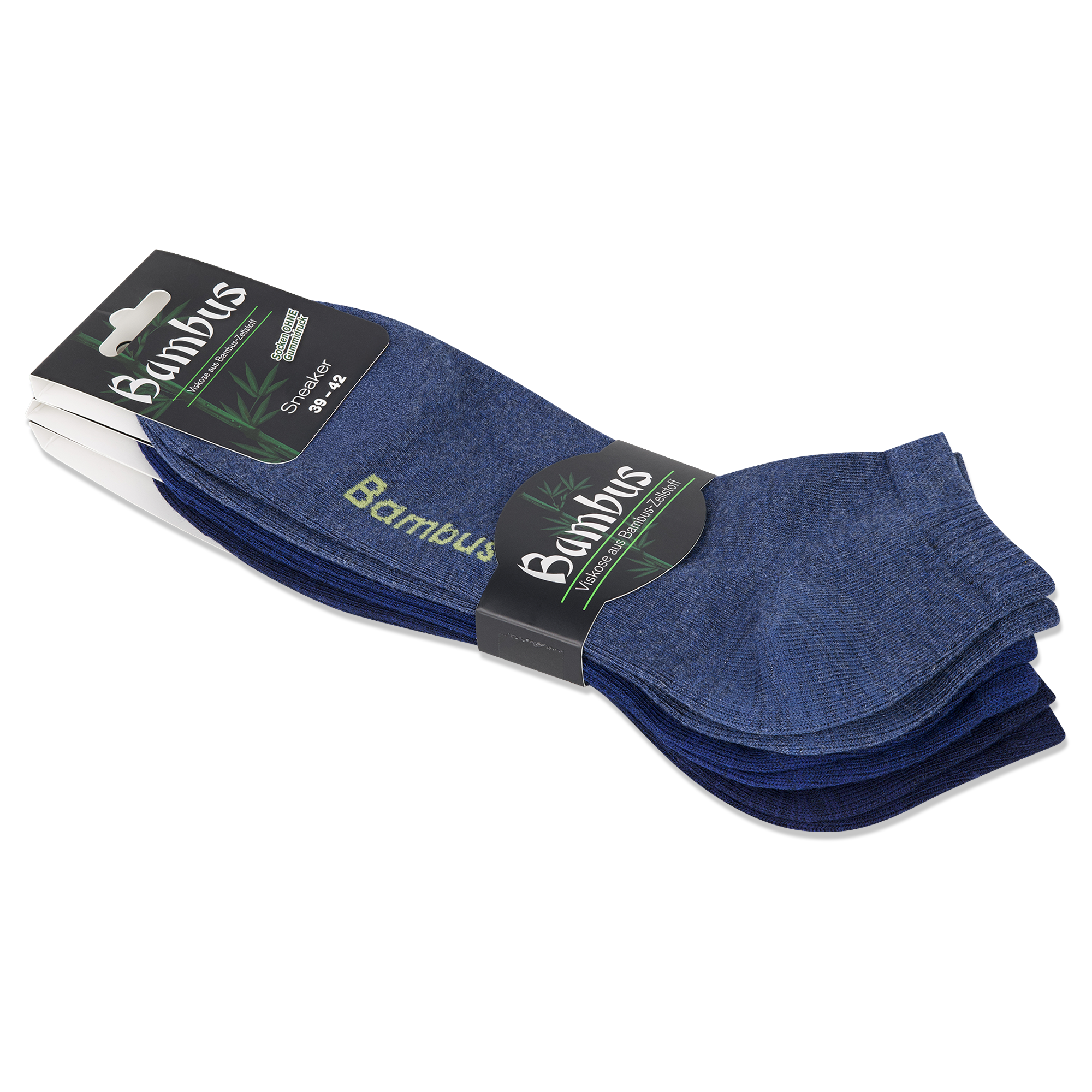 Auf dem Bild siehst du einen blauen 3er Pack Sneaker Socken mit Banderole Bambus und einem Etikett auf dem steht: ohne Gummidruck, Viskose aus Bambuszellstoff.