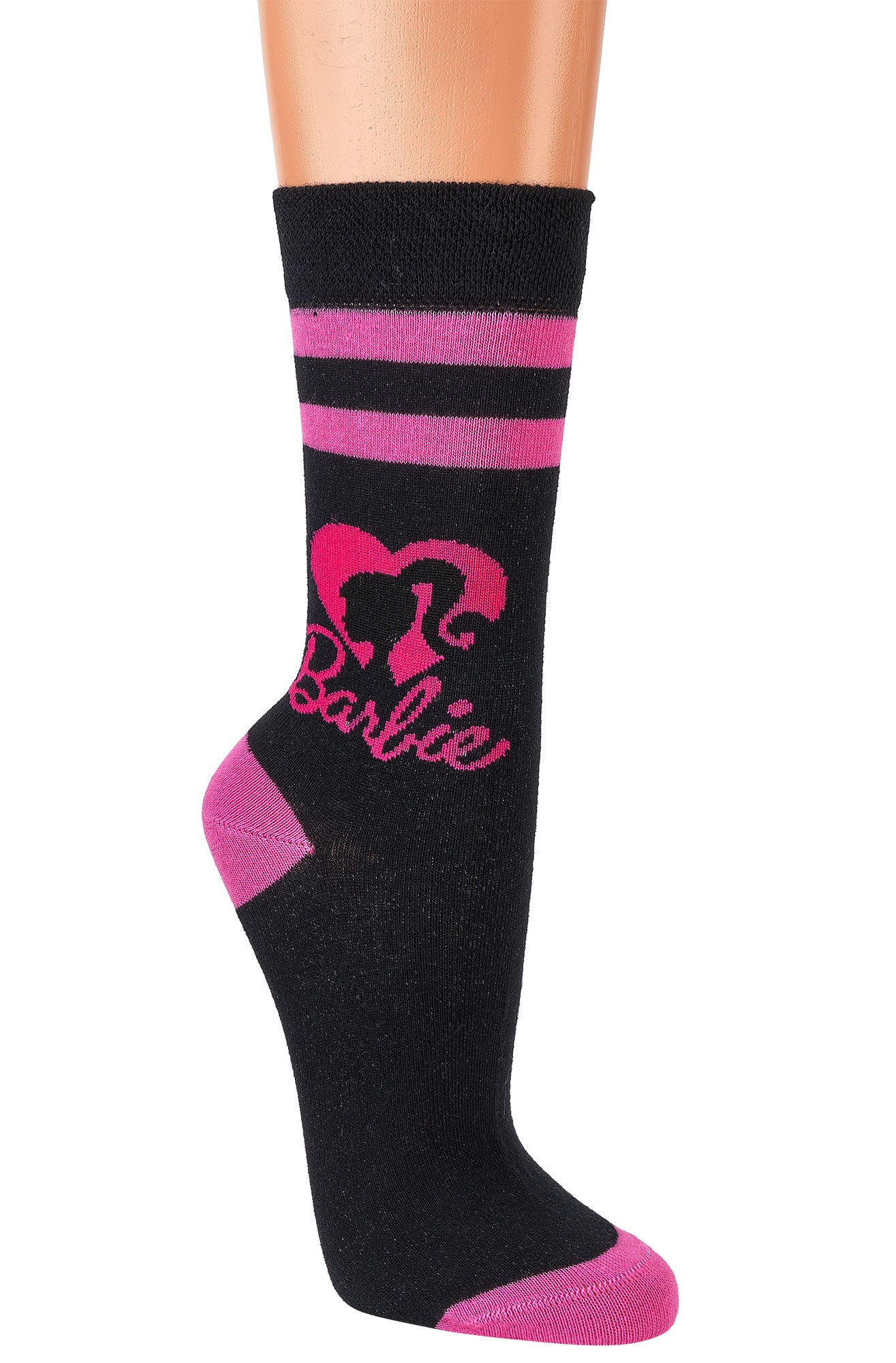 Barbie angesagte Socken für Mädchen und Damen: Schwarze Baumwollsocke mit pinken Streifen, Barbie Logo und farblich abgesetzter Ferse und Spitze in Pink, präsentiert an einem Sockendisplay.