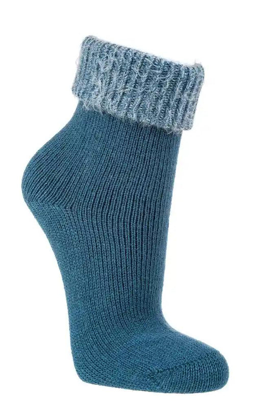 2 or 4 pairs of fleece cotton socks on the skin in bright colors
