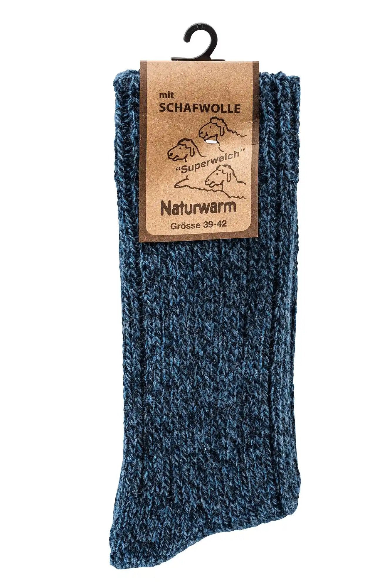 3 oder 6 Paar warme weiche Norweger Socken mit Wolle Baumwolle Viskose - Blaue gestrickte Schafwollsocke mit Naturwarm-Etikett, Grosse 39-42, an einem schwarzen Kleiderbugel haengend