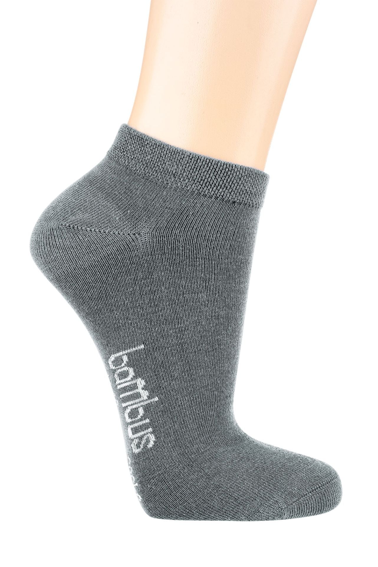 Silberne Bambus Viskose Sneaker Socken atmungsaktiv und weich auf Fuß