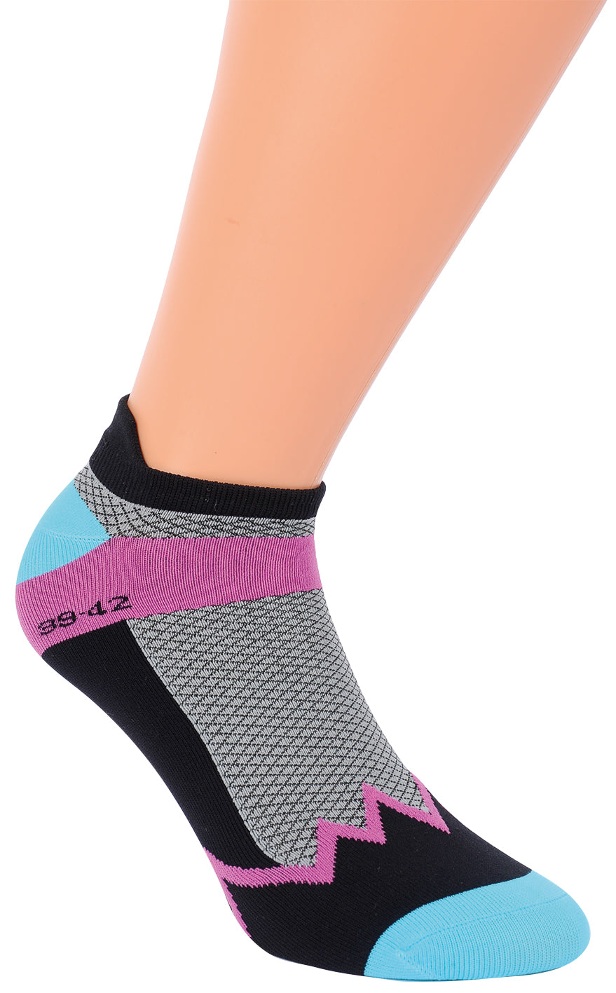 Klettersocken in türkis violett mit flacher Naht und leichtem Funktionsmaterial